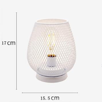 Retro Iron Art Bordslampa – Batteridriven